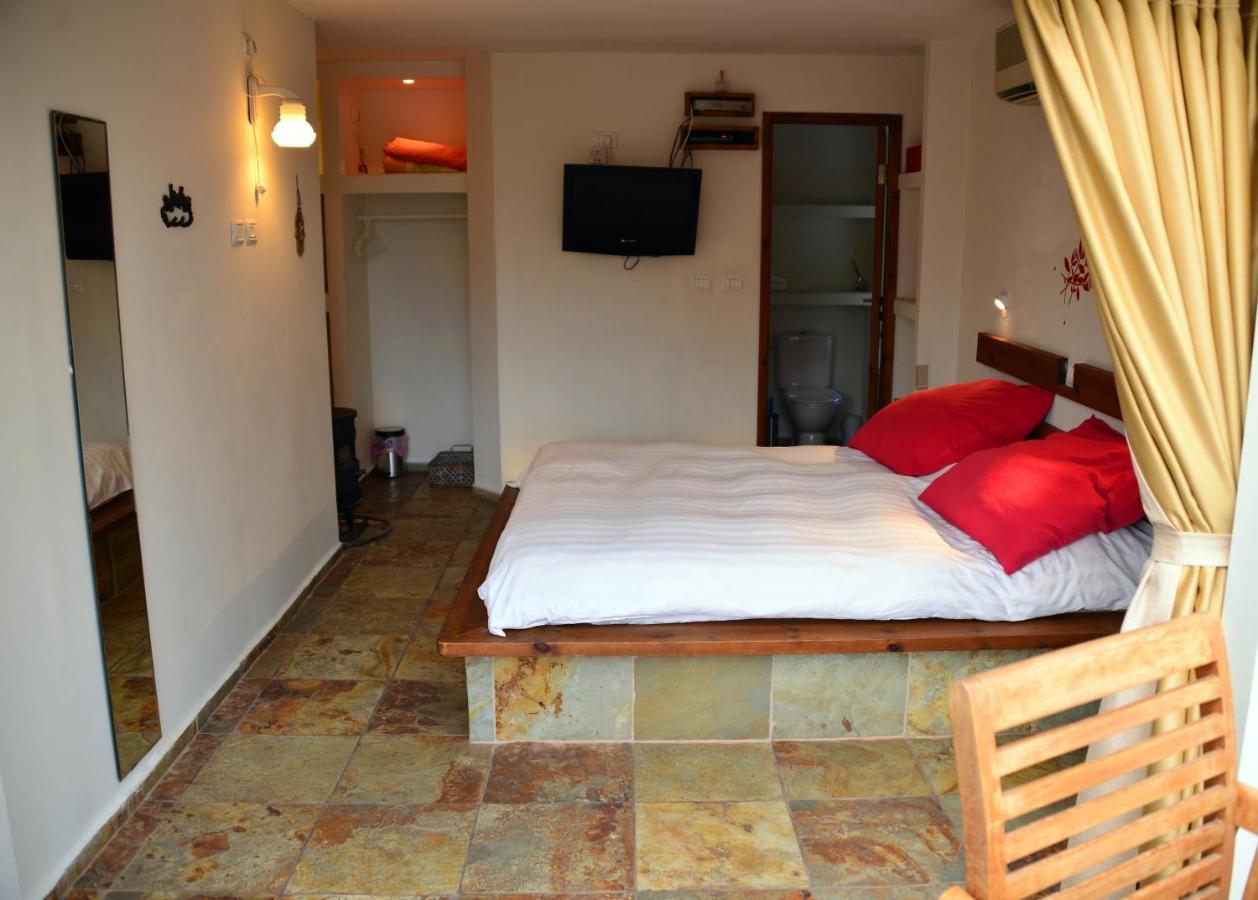 Gross Nofesh And Spa Guesthouse Бейт Хилел Екстериор снимка